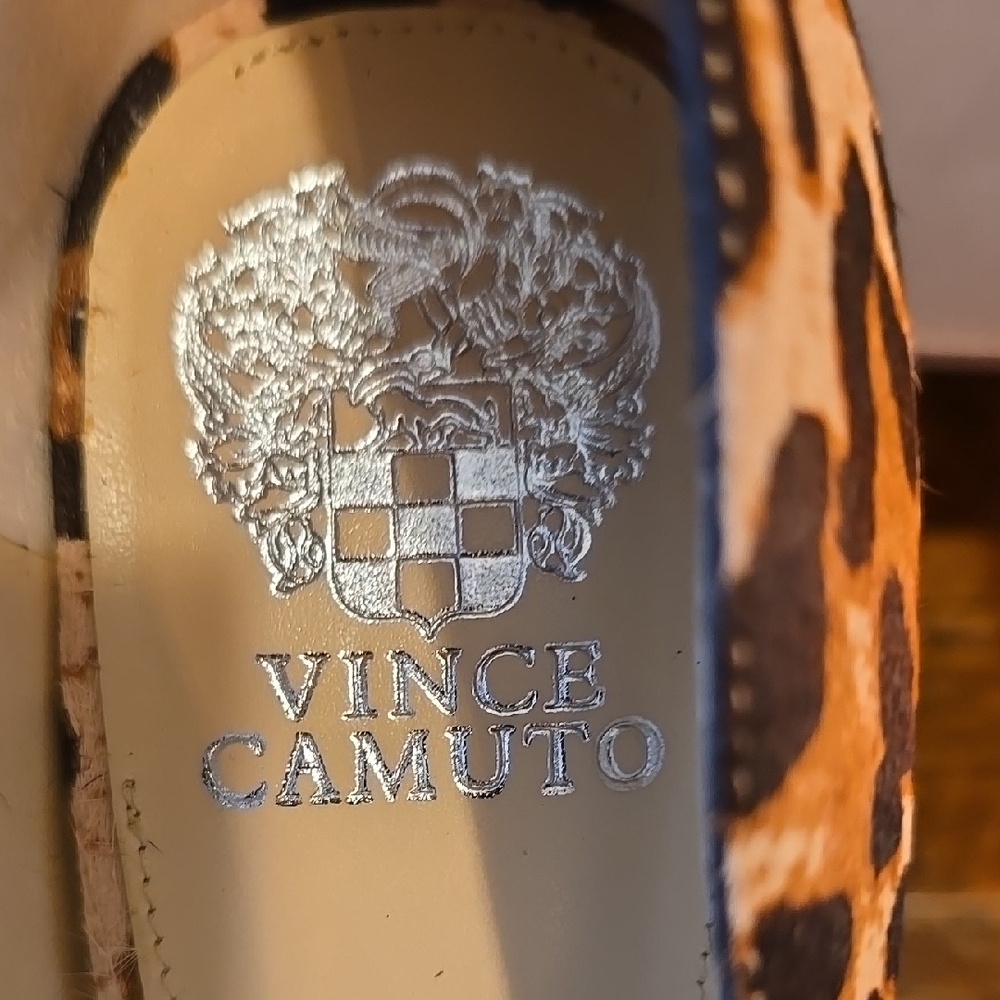 New In Box Vince Camuto Leetey Leopard Print Pumps - Picture 6 of 11